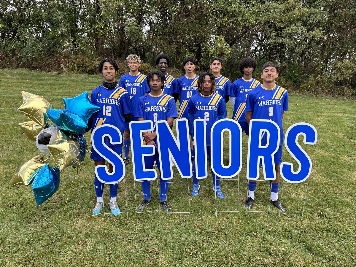 BoysSoccer_CM's tweet photo. Always nice to get a win on Senior Night! Great work Warriors. Goals were scored by Jhonaiker Bustamante and Wisner Merilien. Congrats to all of our seniors for all the hard work and dedication throughout their careers! https://t.co/rkQY5B6kSN