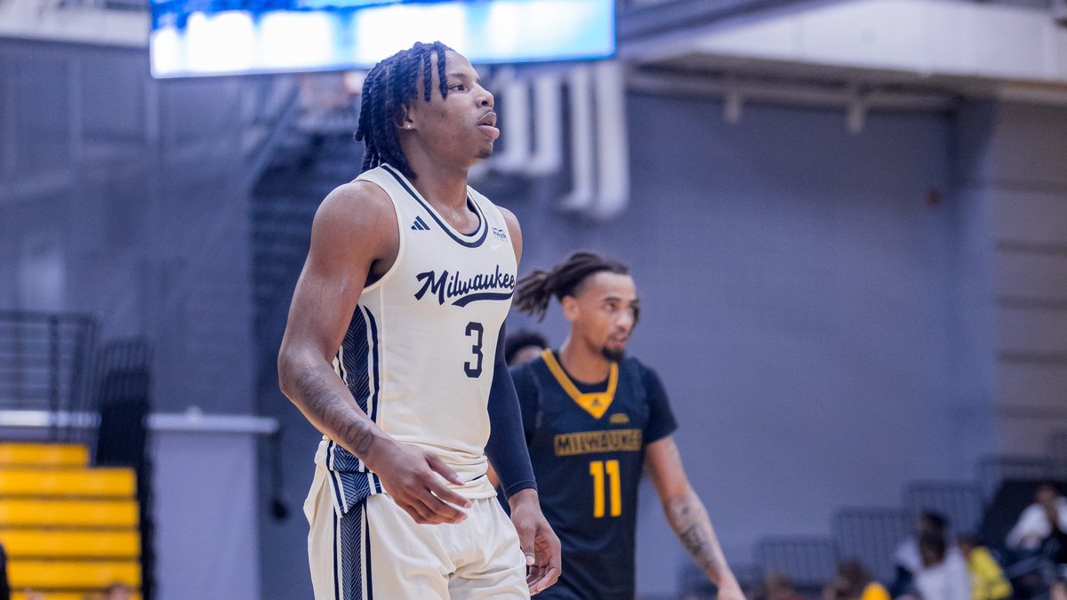 Highlights from last night's <a href="/MKE_MBB/">Milwaukee Men's Basketball</a> Black &amp; Gold Scrimmage!🏀 

📷 <a href="/stellanastulski/">stella nastulski</a>