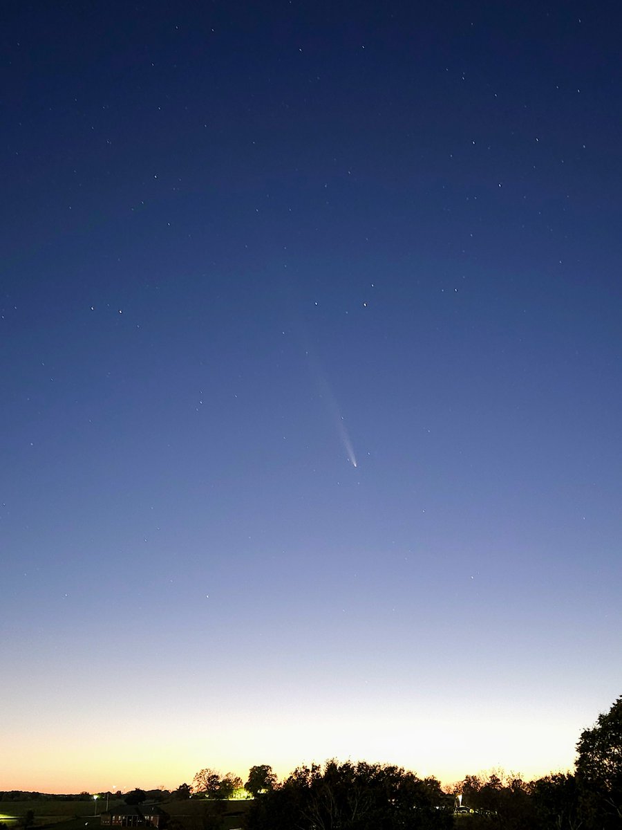 slothwx's tweet image. Tsuchinshan-ATLAS comet from #repmo about 30 minutes ago. #mowx #comet