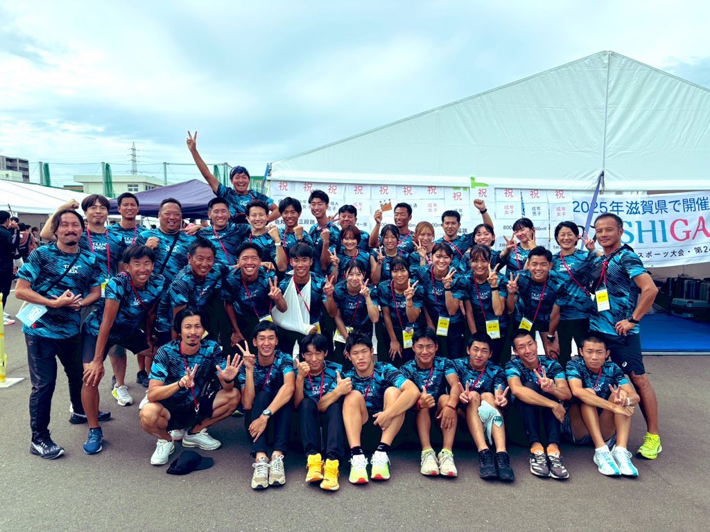 25shiga's tweet photo. 国スポチーム滋賀

5日間の熱戦を終えチームの解散式を行いました。
キャプテンからは『強くなって来年の滋賀国スポに帰ってこよう！』と力強い言葉が。

いよいよ来年は地元開催の滋賀国スポです！

#佐賀国スポ
#滋賀国スポ
#チーム滋賀 https://t.co/itXmnVNgL9