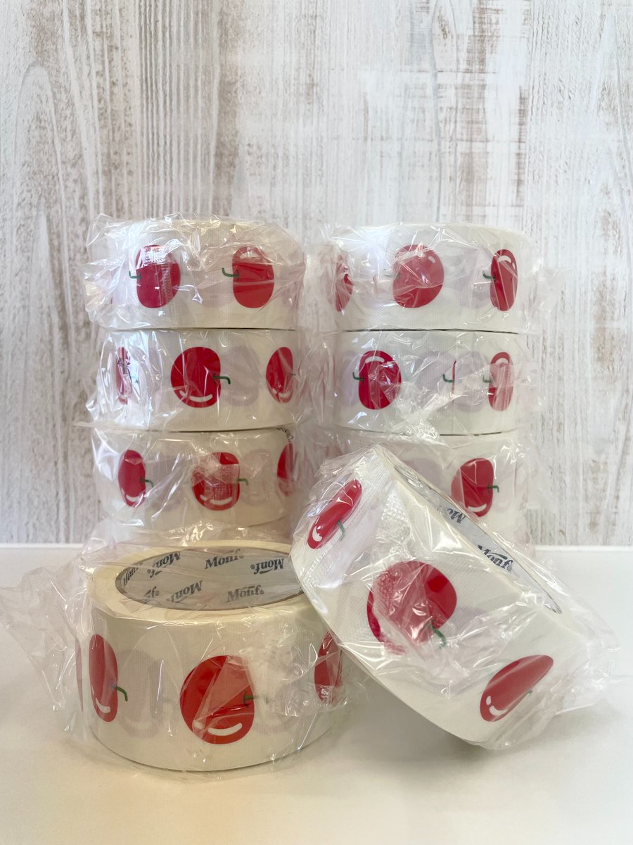 dcm_official_jp's tweet photo. 「欲しい」という声がかなりあったので・・・

＼🍎りんごテープ10個入手しました🍎／

当アカウントのフォローと、この投稿をリポストいただいた方の中から10名様にプレゼントさせていただきます🎁※応募締切10/20(日)

りんご贈答用のテープですが、かわいいので色々と使えそうです✨ https://t.co/nKnmoM9xjp