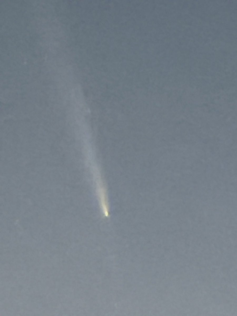 Code4Volts's tweet image. Great evening to see the comet from our patio west of Kingfisher.  @LaceySwope @CassieHeiter @ChasingtheMeso @LacieLowry @Aaron_Brackett @KOCONickSmith