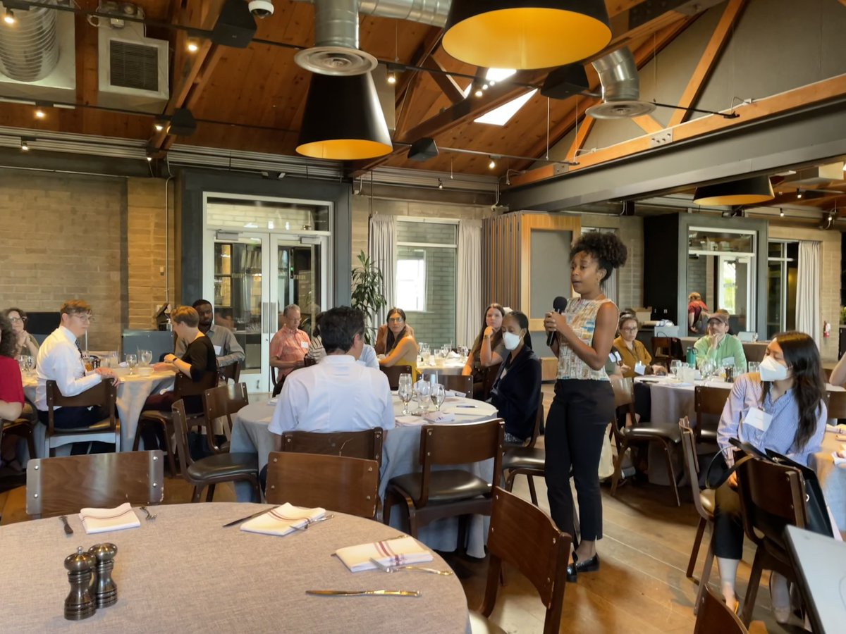 Leung_Lab's tweet image. Kudos to Arthur and his team at the Consortium for Science, Policy & Outcomes for organizing today's All-@ASU Science & Technology Policy Research Lunch! What a pleasure to connect with other ASU colleagues who share a common interest in science policy! π§βπ¬π§¬π¬π¦