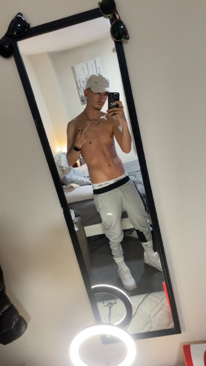 Master Charlie Chav 👑 24K+ tweet media