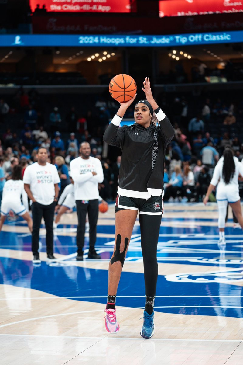 GamecockWBB's tweet image. Your TV’s still working FAMS - looking at a 9:55 ET tip-off!