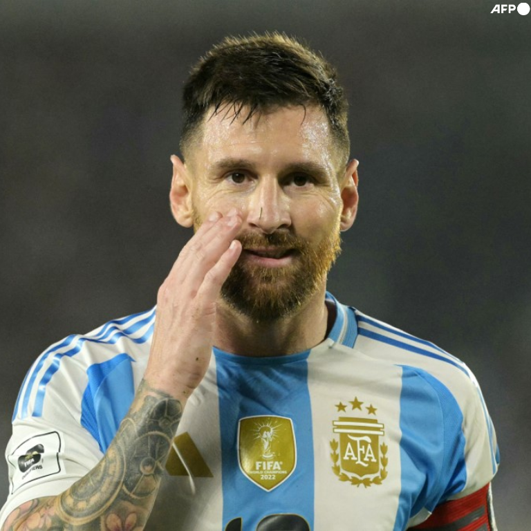 InvictosSomos's tweet image. ¡¡HAT-TRICK Y DOBLETE DE ASISTENCIAS DE LIONEL MESSI EN LAS MEJORES ELIMINATORIAS DEL MUNDO!! ¡¡EL MEJOR DE TODA LA JODIDA HISTORIA!!