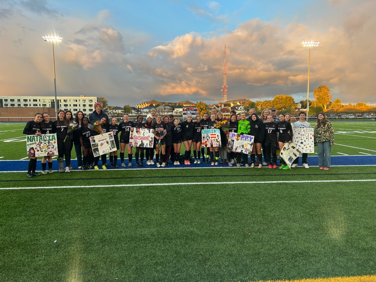 SENIOR Night!  Centaurs took the lead on a goal by Jane K. 2nd half and hung on to beat Niagara-Orleans Champs, Royhart, 1-0. Poppy M earned the 🦜 on D and Chloe M had a clean sheet in net! 

<a href="/bufnewspreptalk/">BuffaloNewsPrepTalk</a> 
<a href="/BPSathletics/">Buffalo Athletics</a> 
<a href="/Buffalo_Schools/">Buffalo Public Schools</a>