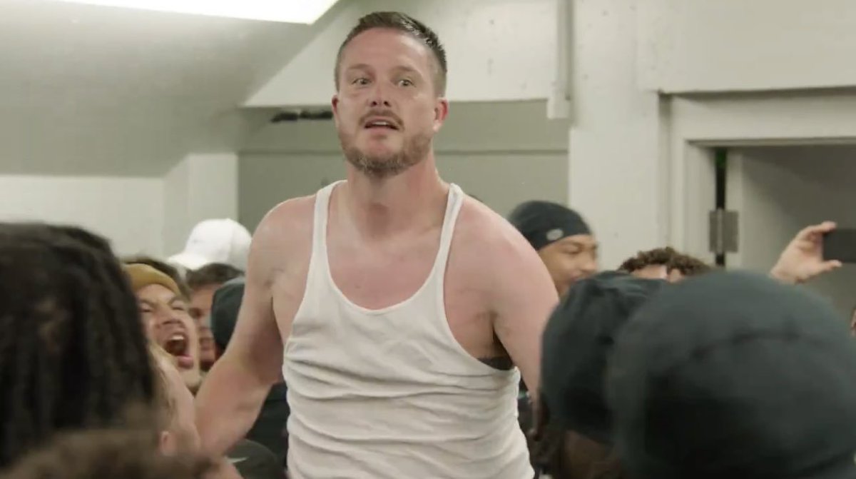 SwooshMcDuck's tweet image. 8 Mile (2002)