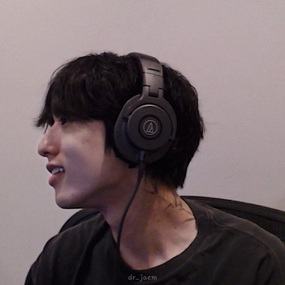dr_jaem's tweet photo. 241016 Twitch 🐱 https://t.co/Dn24Icaegr