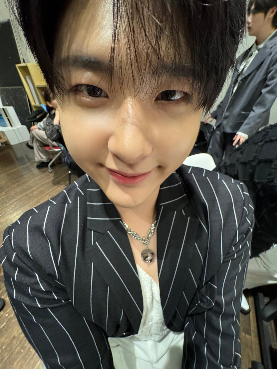 루비쿼카메보 생일축하행❤❤
#크래비티 #형준 #우빈
#HAPPYWOOBINDAY
#룹피버스데이_곰아디_생일축하해