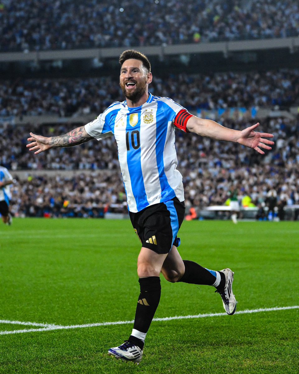 anndress_ss's tweet photo. no t retires nunca leo https://t.co/ULPrxsOcWh