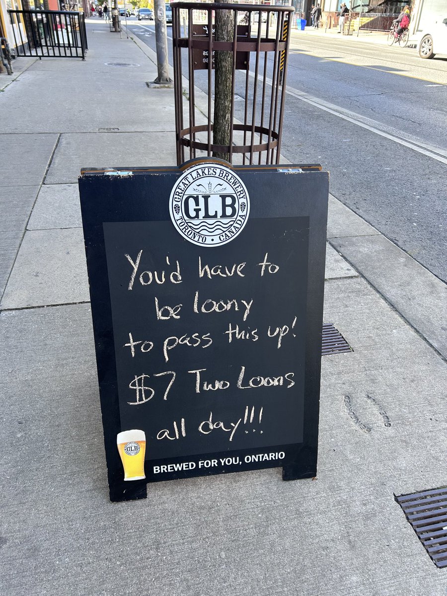 Hey Toronto, Hurricane’s on Bloor West has an incredible deal for #TwoLoonsTuesday