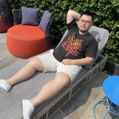 #NewProfilePic (新個人資料照片)