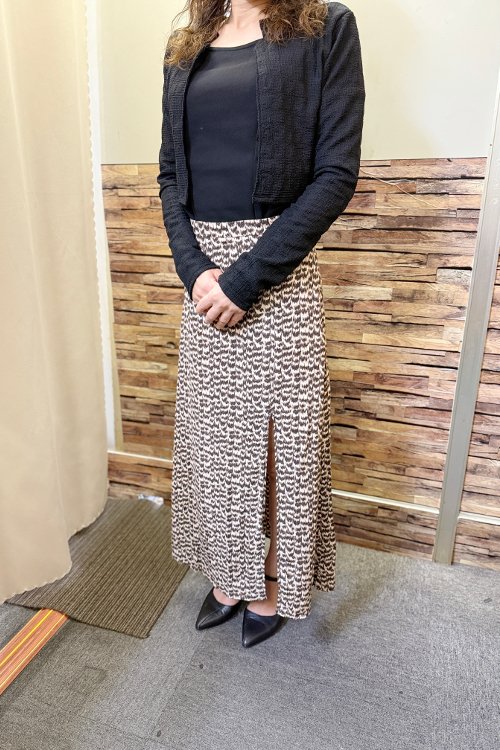 isoji's tweet photo. 本日15時～体験入店お熟女さん初登場です！

「しずかさん（49歳）」 https://t.co/uK78DnaUGl