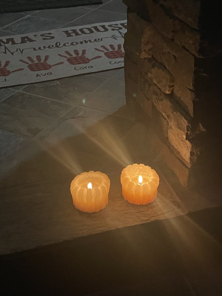 Honoring Cooper Steinhauser and Baby S by participating in the Wave of Light event tonight. We miss our little ones. 🙏