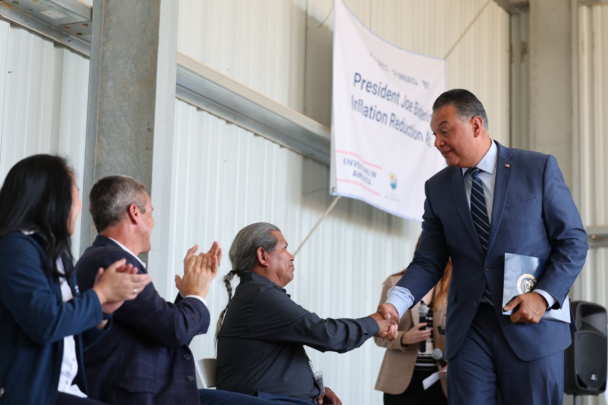 I was at the Salton Sea today to celebrate the Species Conservation Habitat Project Expansion to improve air quality and support habitat restoration in the area.

Investing in the sea is essential to protect public health in surrounding communities.