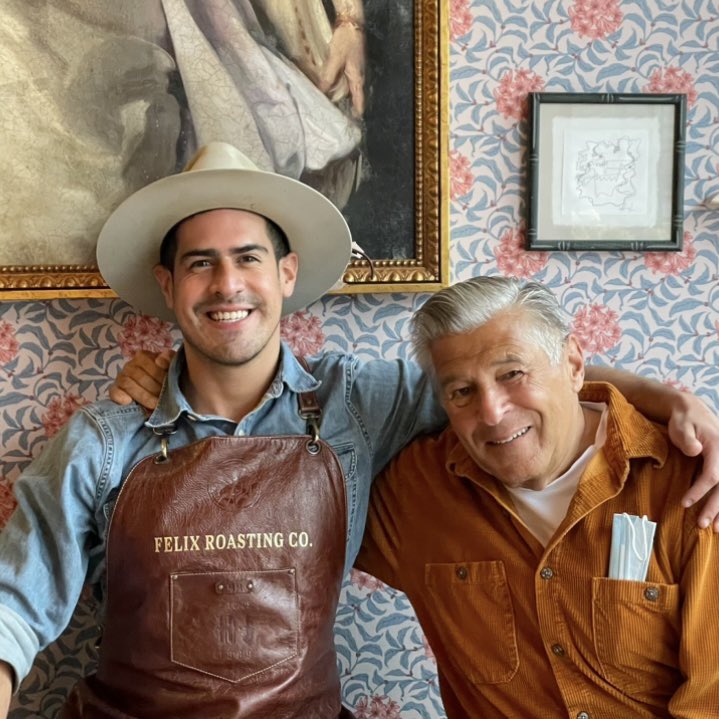 djcarlosvqz's tweet image. The only and real legend of the show: Ed Razek #VsFashionShow #VSFS