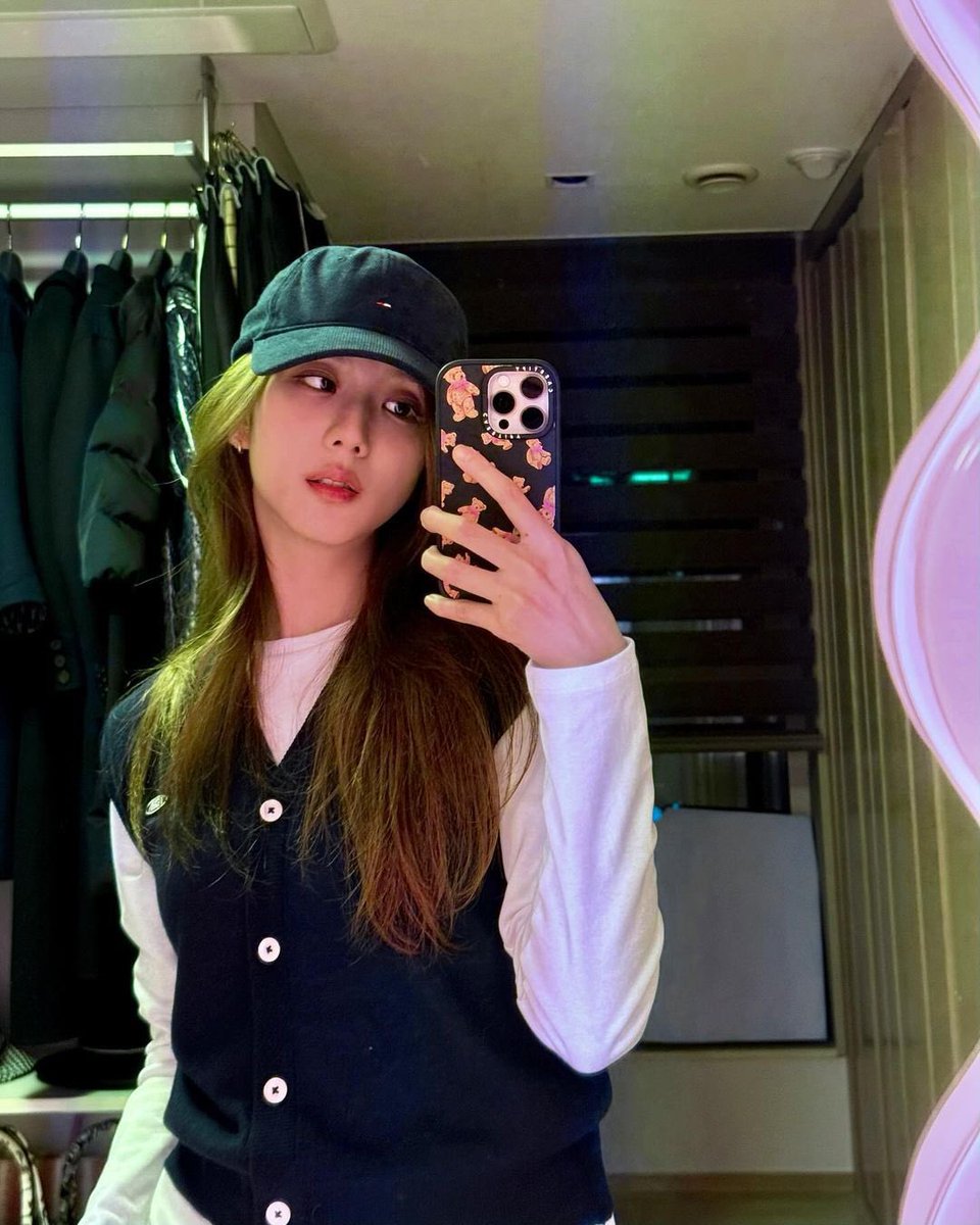 NEWSJISOO's tweet photo. https://t.co/vvRCZTUwtg