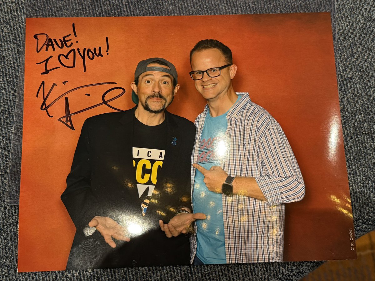 TheMadDogDave's tweet photo. Had so much fun at @ChronicCon4real this weekend! Thanks @ThatKevinSmith, @genirodriguez @BrianCOHalloran, @ThatClerksGirl, and #trevorfehrman for the photos and autographs! It was great talking with you all for a few minutes as well. https://t.co/1mnMgXRaI5