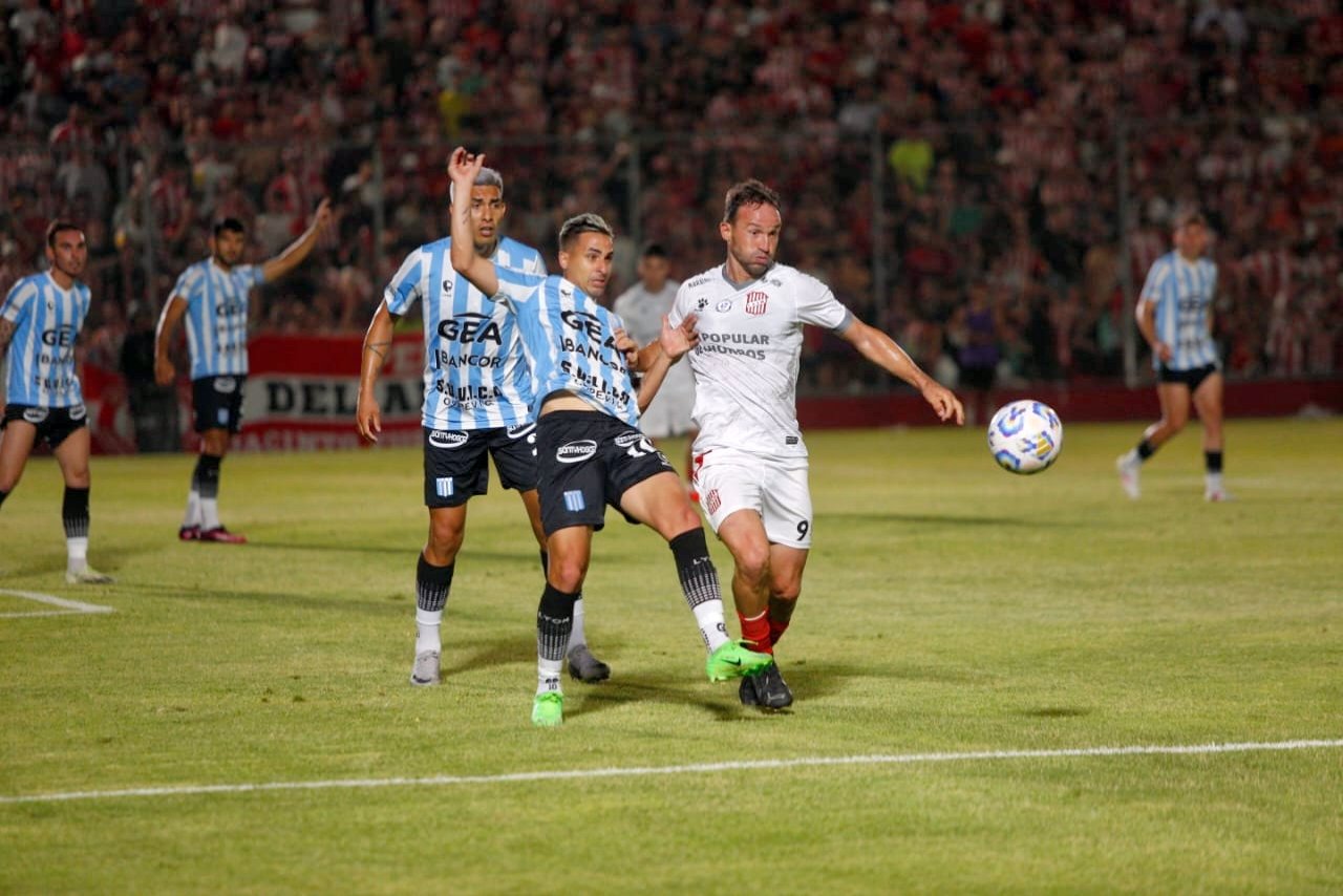 En un final para el infarto, Racing empató 2-2 con San Martín • Canal C