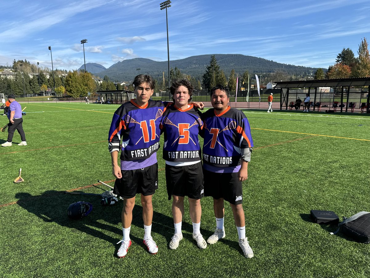MrSam019's tweet photo. Songhees Nation well represented at lacrosse Canada super sixes this weekend! My son and his uncles! #creatorsgame #growthegame #medicinegame 🥍🥍🥍🥍 https://t.co/2cVsXZxkyp