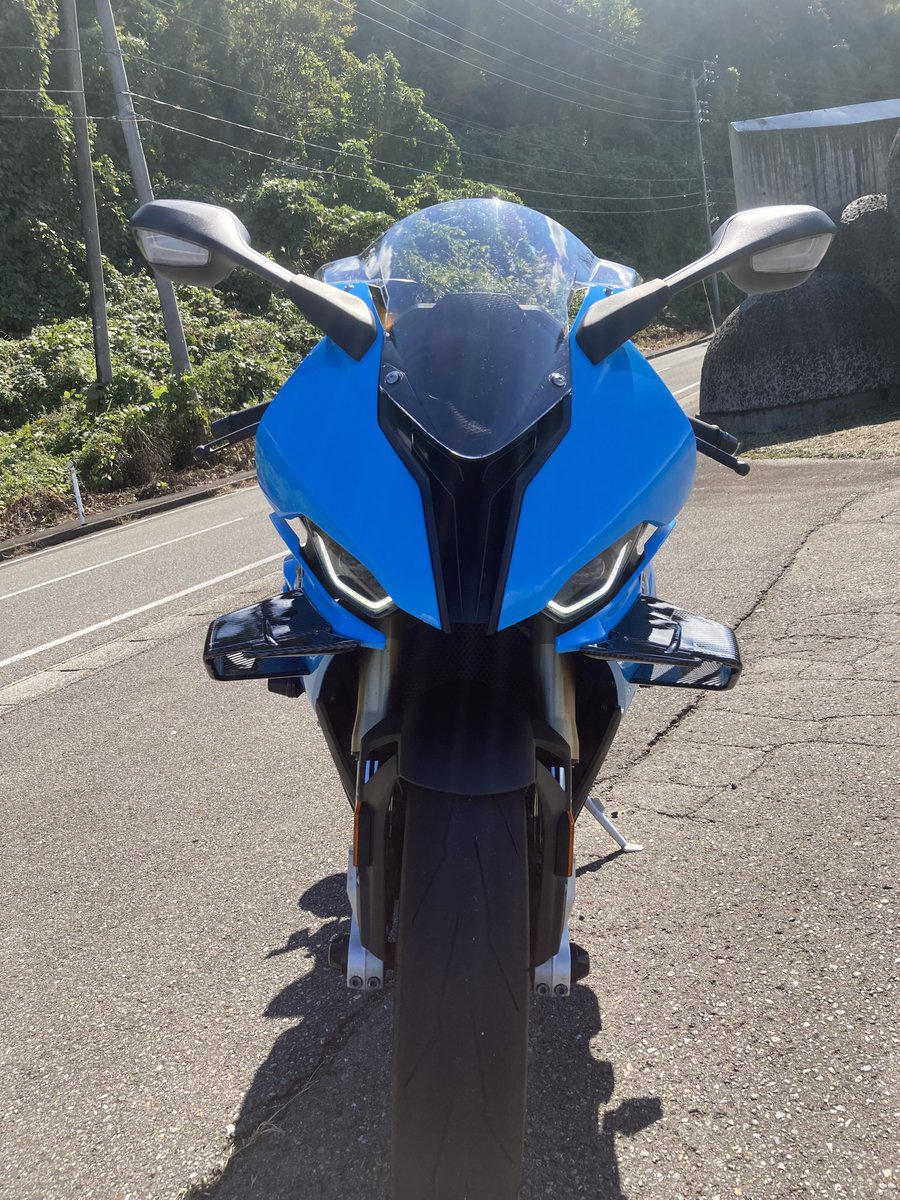 spray_work's tweet photo. 納車？されました！
#s1000rr 
#BMW #バイク納車　
#バイク乗りと繋がりたい
#パーフェクトパック https://t.co/VWPA536hq4