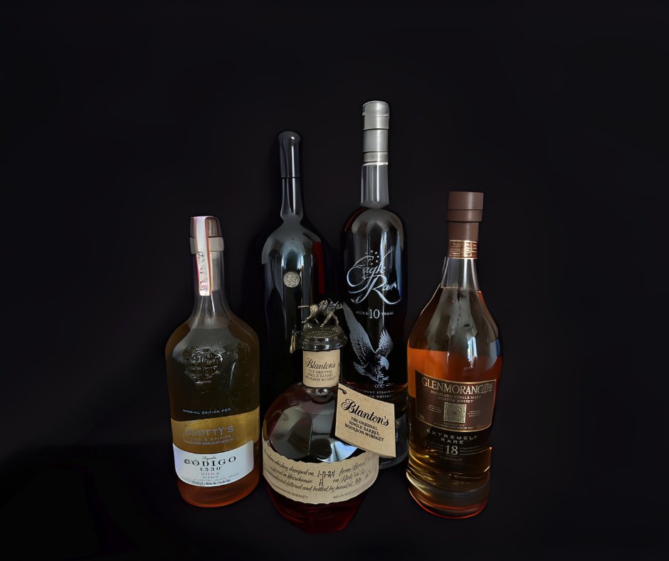 StarkHappyHour's tweet photo. 🎉Shoutout to Dave's Dark Horse Tavern for being an amazing raffle sponsor!  Your support is helping us build homes and hope, one ticket at a time. 
🎟️Join us on Dec. 1 at 7 p.m. at Dave's for our live raffle drawing! See collections and buy your tickets with our link in bio!🥂 https://t.co/5GYt3Vh8i6