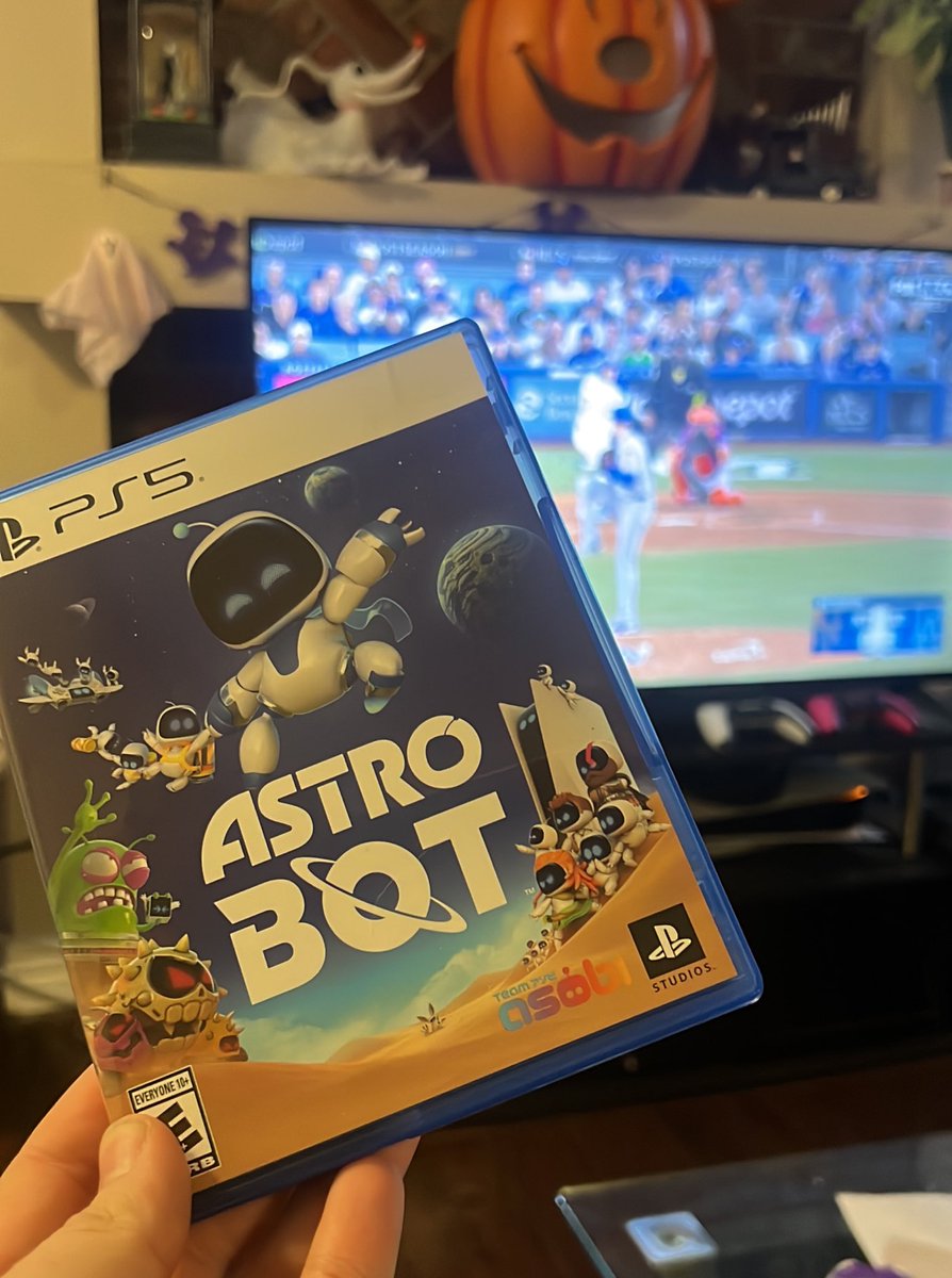 Baseball first (#LetsGoDodgers ) then some Astro Bot!