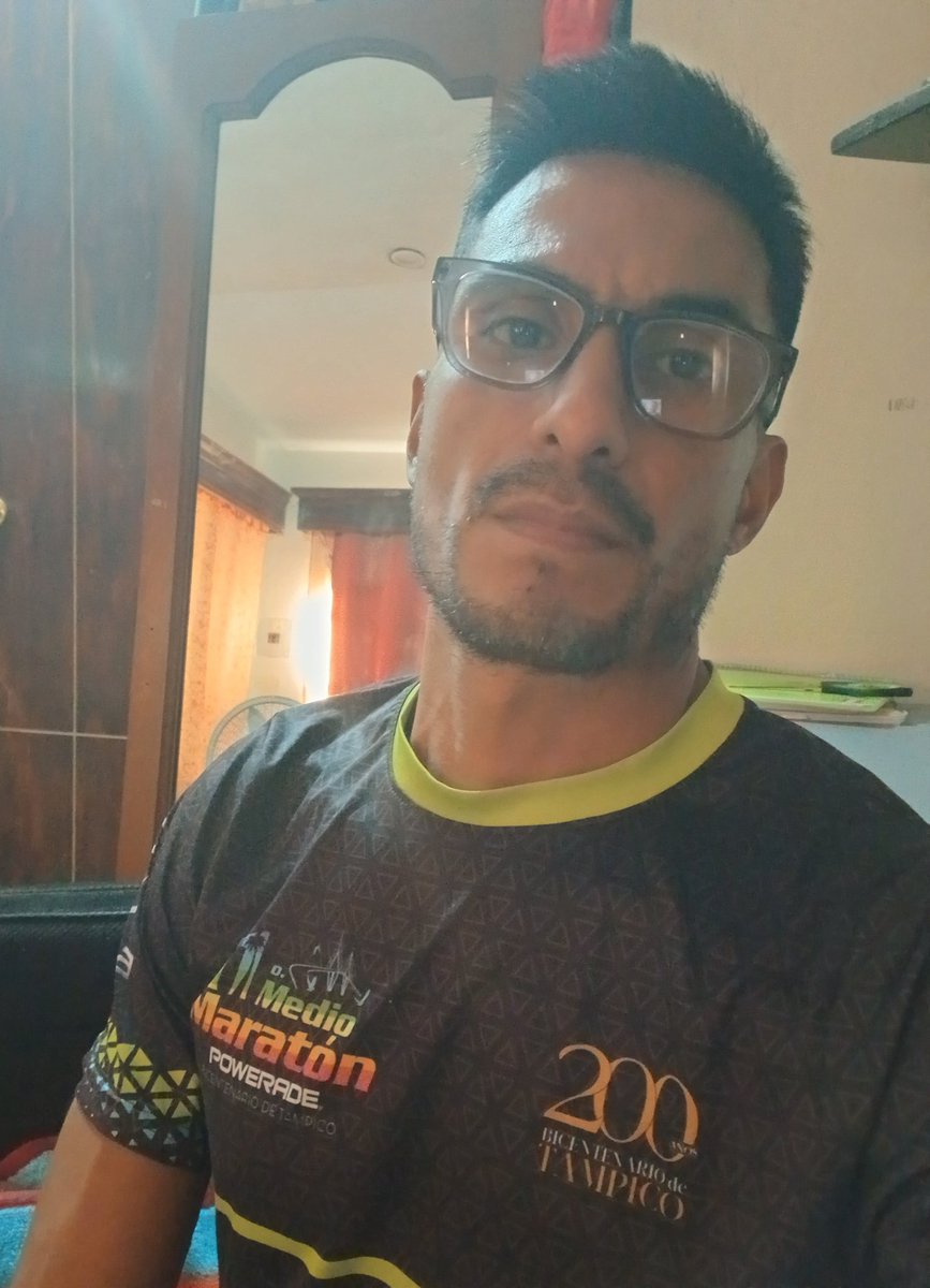 En este #DomingoDeEsfuerzo tocaron cuestas que como cuestan #SaludosyApapachos 
Coach <a href="/ibalopma/">Coach: Miguel Á. Ibarra López.</a> 
<a href="/SportIbarra/">SPORT ibarra Team</a> 
<a href="/SumandoKMx/">Deportistas Sumando Km</a> 
@TlatelolcoRun 
<a href="/ManicomioRunner/">Manicomio Runner \m/ 🤪 \m/</a> 
<a href="/MeEncantaCorrer/">Me Encanta Correr</a> 
<a href="/EntreRunners/">Entre Runners</a>