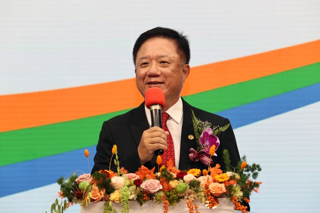 AppPuty2's tweet image. [新聞] 中華電信明年招募1600人 加薪幅度可望3%📝中華電信明年招募1600人 加薪幅度可望3%起 2024/10/13 16:37:29 經濟日報 記者黃晶琳／台北即時報導 中華電信今天舉行一年一度集團婚禮，今 money.udn.com/money/story/56… #Tech_Job #PTT #熱門