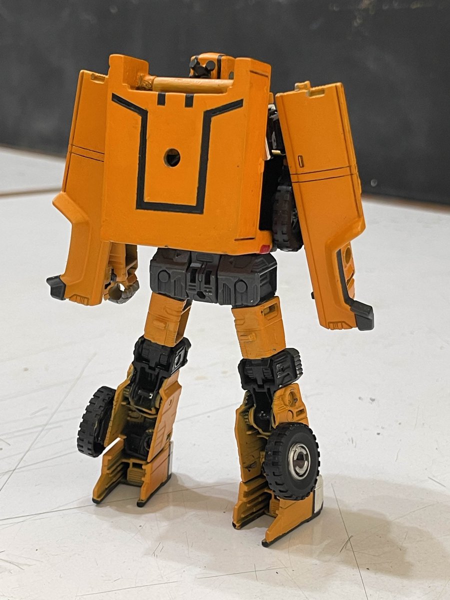 vhite9's tweet photo. = CUSTOM Legacy Rolls =

  So for the past week or 2 with not so Consistently on posting New Art or C0mm, I've been working on This Custom Project We have been Plan to do for a while now since Deepdish Project.

OC Rolls belongs to @Jeetdoh

#Transformers #Maccadam https://t.co/JaFsN2V1do