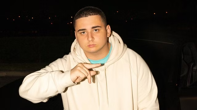 yoxics's tweet photo. Lacy just announced a month long 24/7 Subathon Stream where he only watches Kai Cenat's Mafiathon 2 🔥 https://t.co/TRhKnxffPK