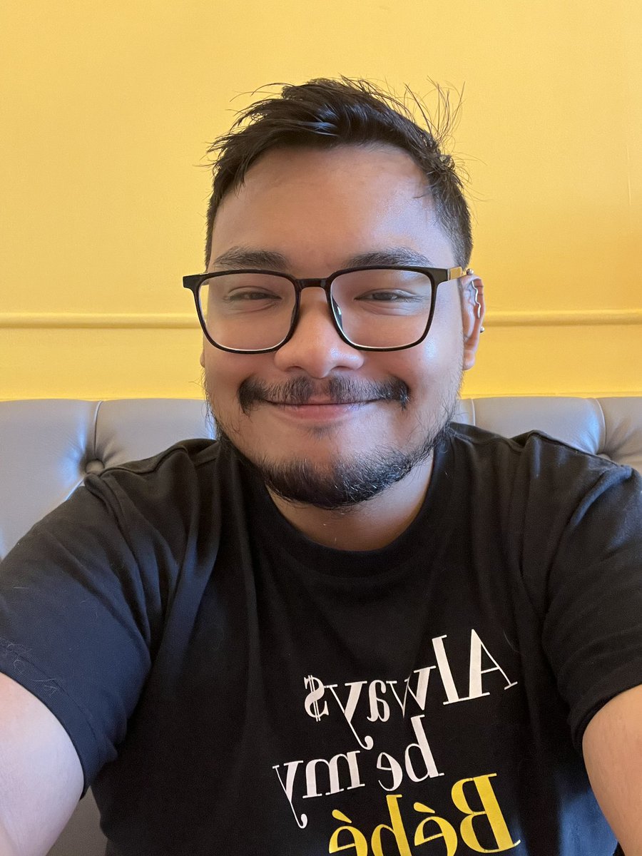 rodneyrobbin's tweet photo. [BOYFRIEND APPLICATION]

Name: Rodney
Age: 34
Occupation: Advertising/Marketing/All-around
Domicile: Cavite (laging nasa kama)
Zodiac: Taurus
Height: 5’5”
Hobby: Kain, Tulog, Alak, at gumastos
Fun fact: I can stay in bed all day. High maintenance but able to maintain myself. https://t.co/wd7PQn6UPo