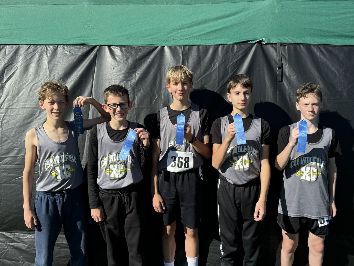CSPrunners's tweet image. Vars Girls win Alden Invite on a 6th place tie breaker to edge out 2nd place class b Batavia. 
Vars boys 3rd and mod boys take 2nd!
5K Career PR’s by Grace, Baya, Bria, Abby, Flynn (8th grade CSP record), Chris (7th Grade CSP record) , Ely and Max!  Great day to be great!
