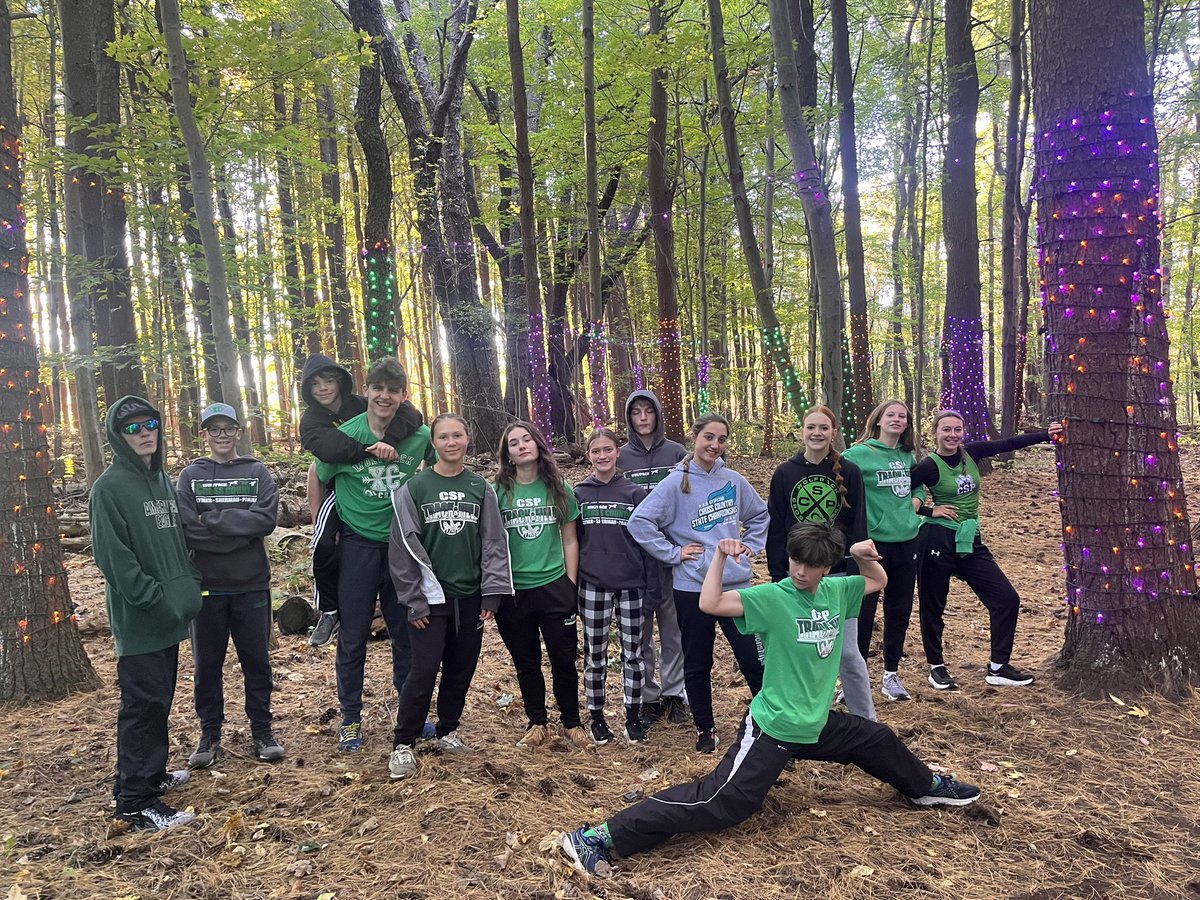 CSPrunners's tweet image. Vars Girls win Alden Invite on a 6th place tie breaker to edge out 2nd place class b Batavia. 
Vars boys 3rd and mod boys take 2nd!
5K Career PR’s by Grace, Baya, Bria, Abby, Flynn (8th grade CSP record), Chris (7th Grade CSP record) , Ely and Max!  Great day to be great!