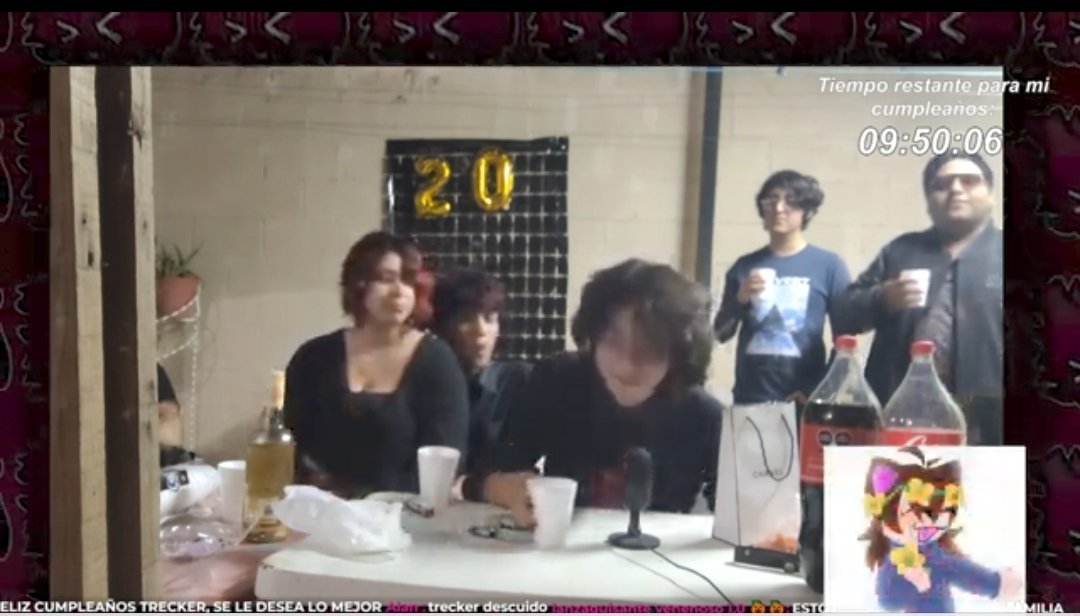 #treckerfamilia mi momento favorito del stream y un Xaph salvaje aparece, los quiero mucho a los 2