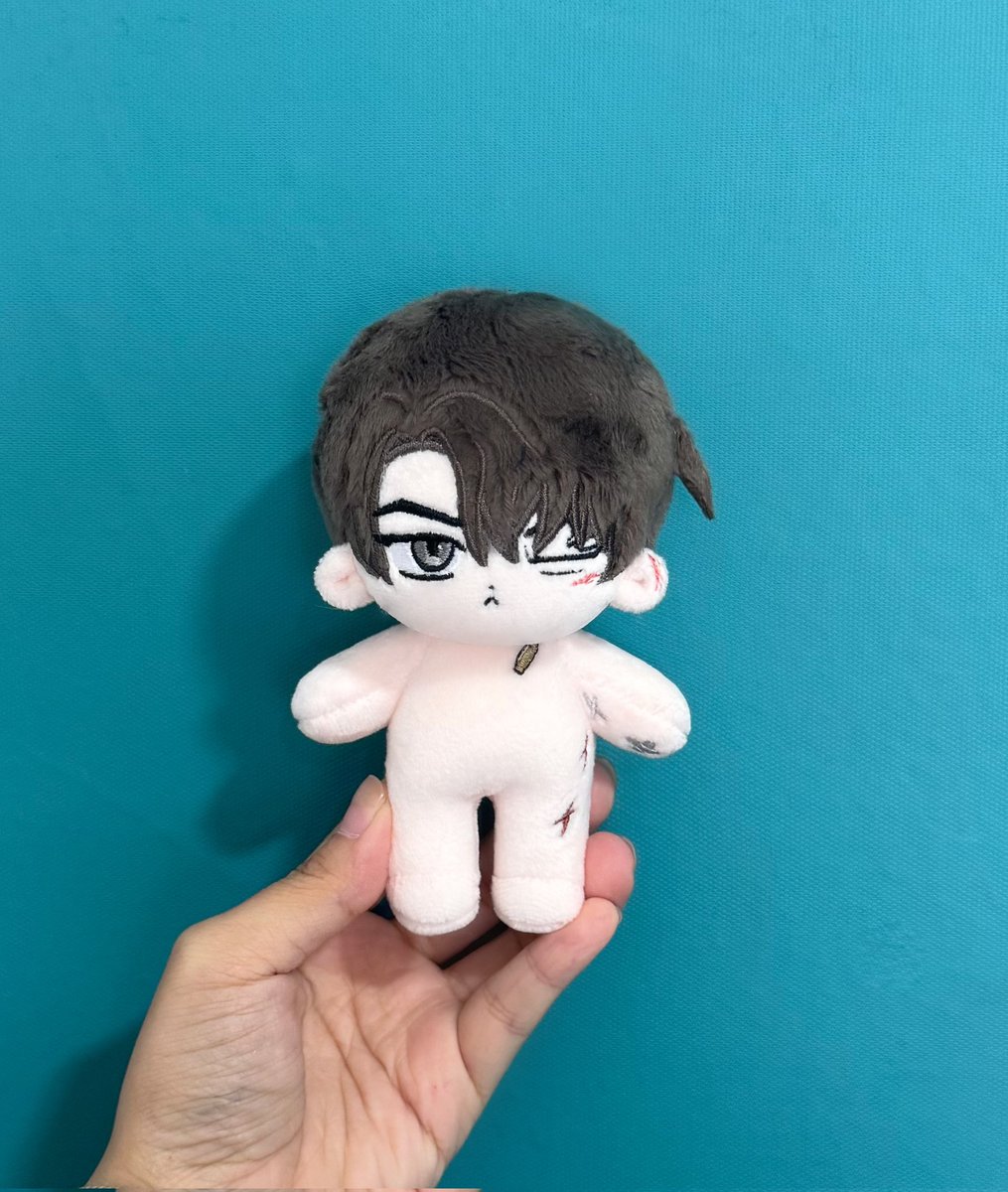 TaeJging__'s tweet photo. 태준깅 샘플 사진이 도착했습니다!

스핀으로 수정되었으면 하는 부분 말씀해주시고 기본적으로 바보털은 삭제하기로 결정하였으며, 가슴팍에 있는 총알 자수는 조금 더 밑으로 내리고 팔에 있는 상처는 붉은색으로 변경하기로 했습니다.

그 외의 사항들은 스핀으로 문의주세요!
15일까지 받겠습니다. https://t.co/xAjxUuncvw