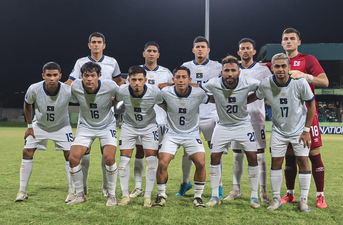 Futbolcentroame's tweet photo. Final del partido. 💔
El Salvador🇸🇻 cayó 1-2 ante San Vicente y las Granadinas🇻🇨 por la #LigaB de #NationsLeague🏆.
¿Opiniones👀? Te leemos aquí 👇🏼 https://t.co/F1sdnevknb