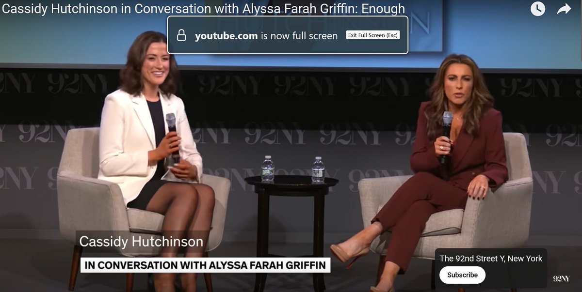 WriterSideUp's tweet image. WATCH! REFRESHER on JUST HOW DANGEROUS a SECOND TRUMP TERM would be: tinyurl.com/vxbpux8n @casshutchinson_ @Alyssafarah #HarrisWalz2024 @CNN @VP @SecondGentleman @GovTimWalz @KamalaHQ @ProjectLincoln