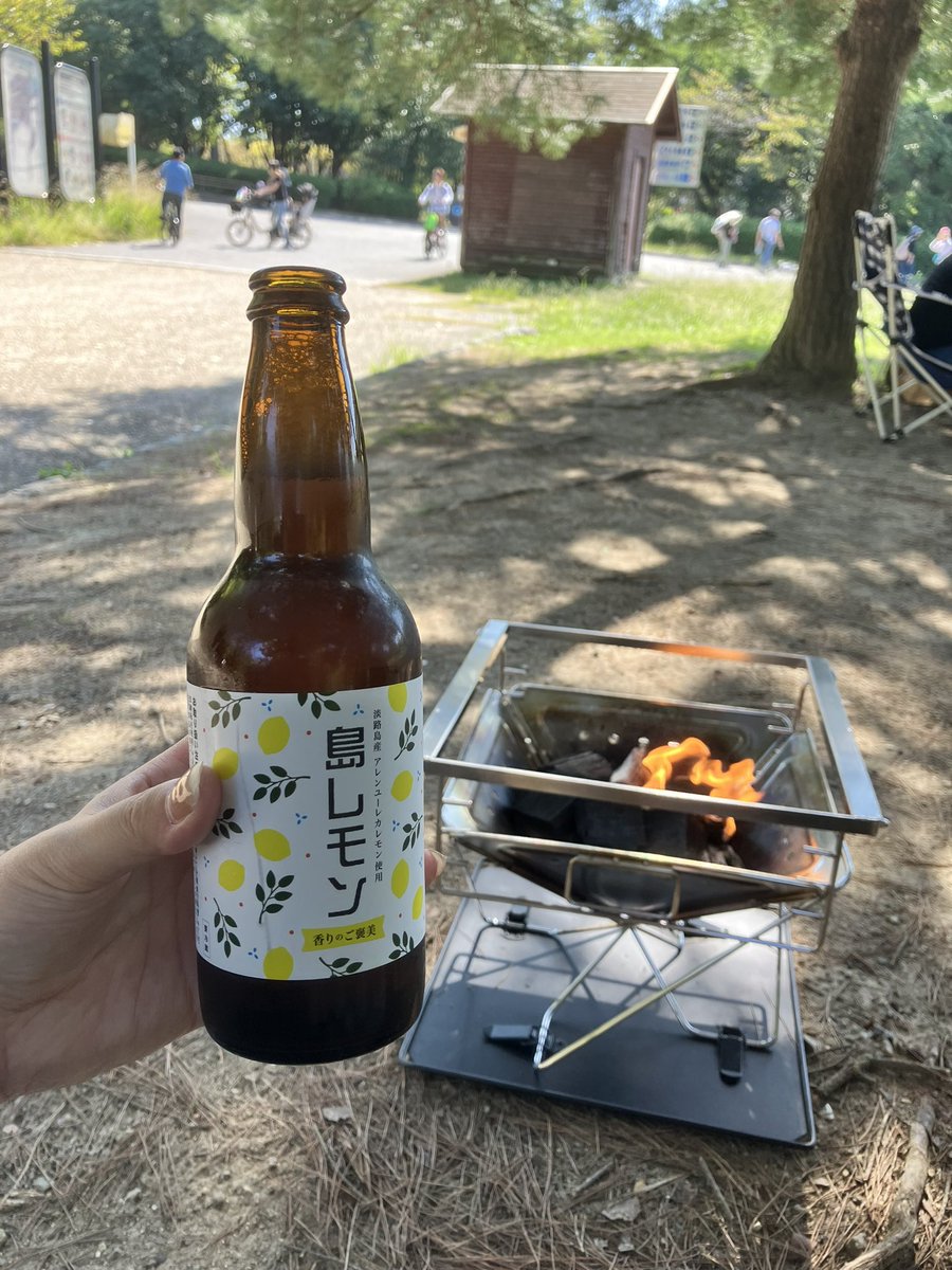 lien175229's tweet photo. さて、火が起こるまで飲みますか🍺 https://t.co/oQHLhMmeCy