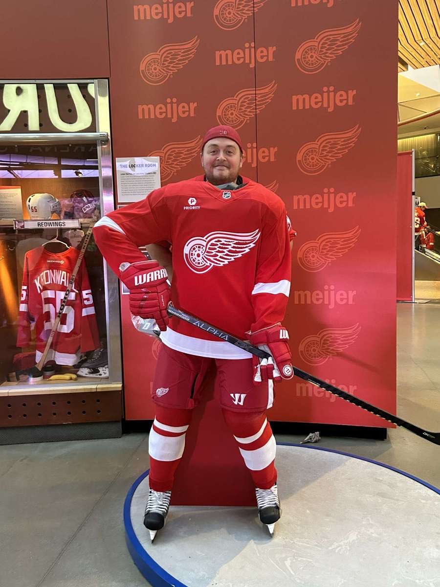 Adkins2014's tweet photo. What an awesome time I had in Detroit this weekend at the Red Wings game thanks to @doyoumoose #doyoumoose https://t.co/wor0tAmkLN