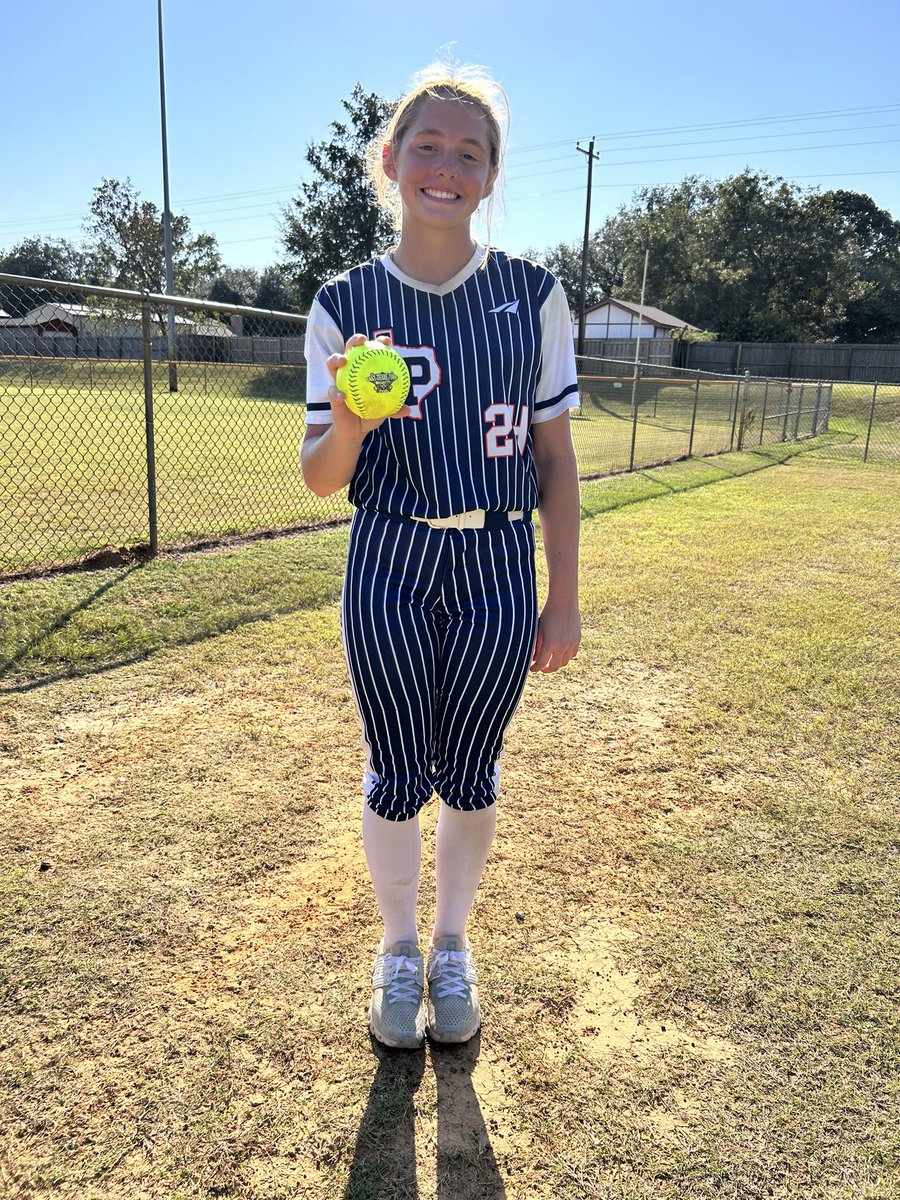 LadyPatriotsETX's tweet photo. @Marisa_Denney 2028 went yard for the first time ever today!! https://t.co/A7Qaa0bnp8