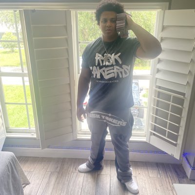 guybur8's tweet photo. #NewProfilePic https://t.co/wv8ZaujclB