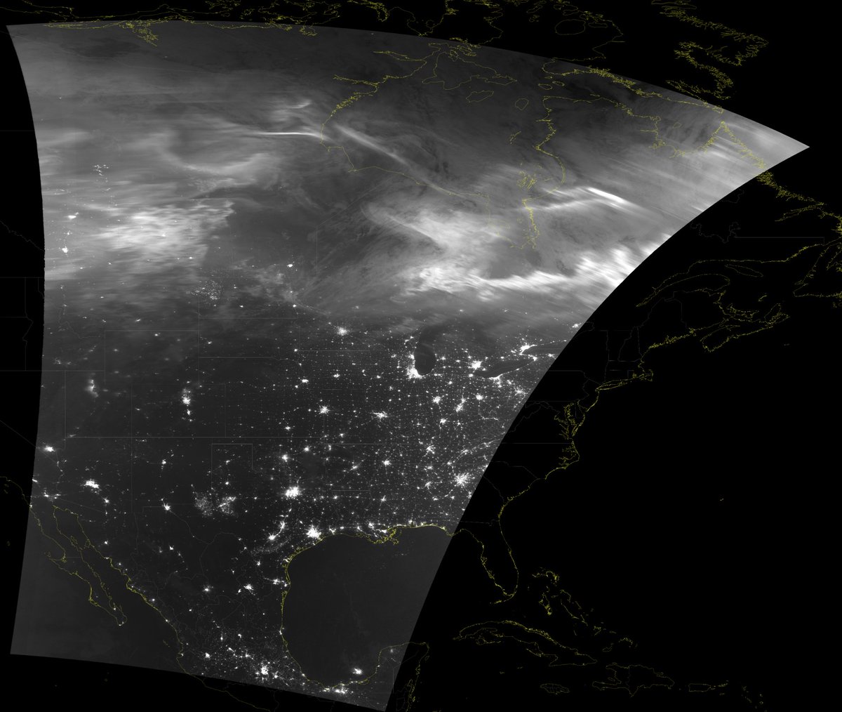 The aurora from space: 
Kp 1 vs. Kp 8
Oct 13 vs. Oct 11