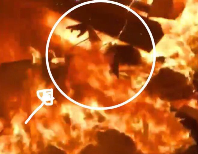 ShaykhSulaiman's tweet image. LOOK CAREFULLY - Patients connected to IVs were burnt in flames after Israel launched missiles at Al Aqsa Martyrs Hospital