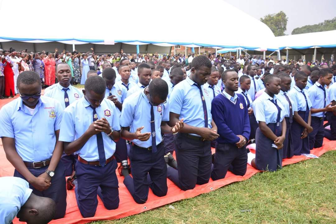 Ugandan Catholics Online tweet media