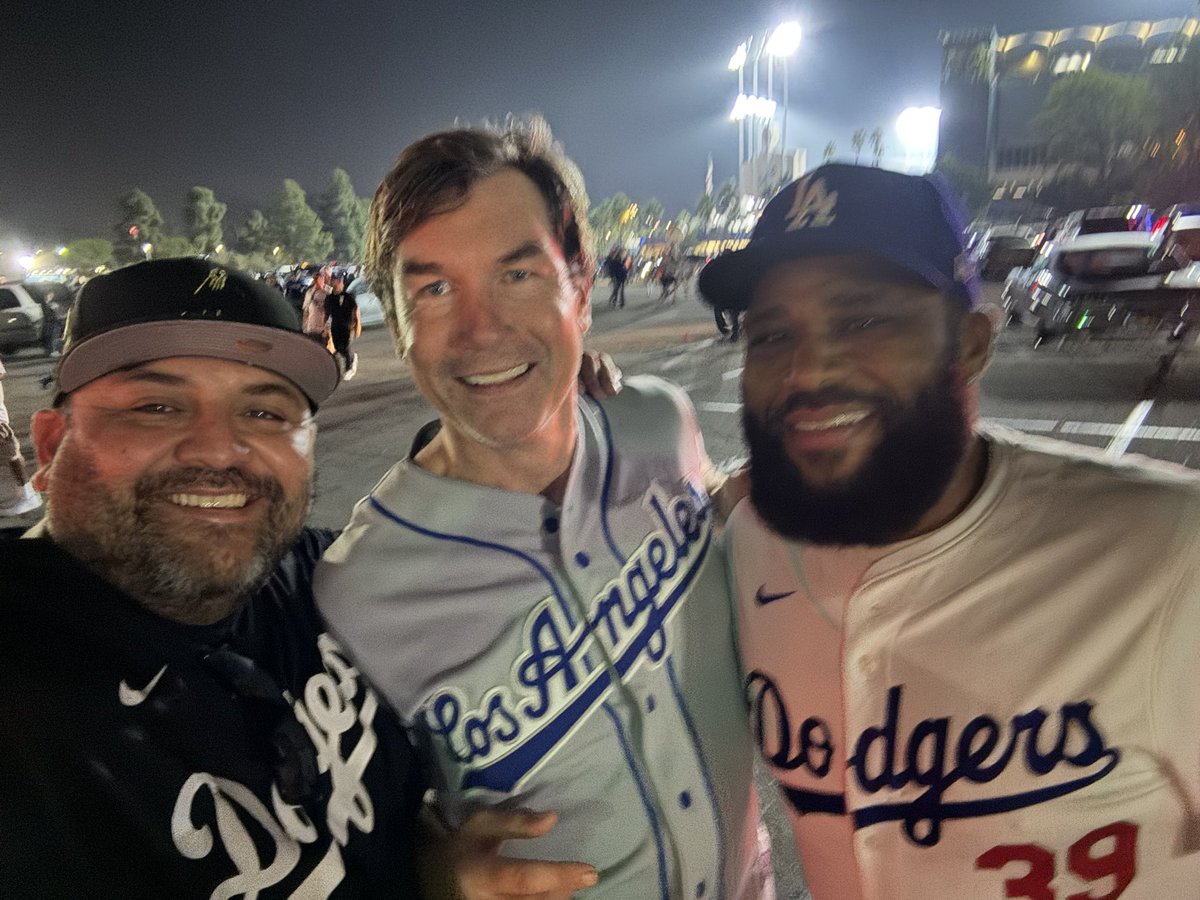 Joey_N_LA's tweet image. All the homies here tonight

7 more wins

#jobsnotfinished