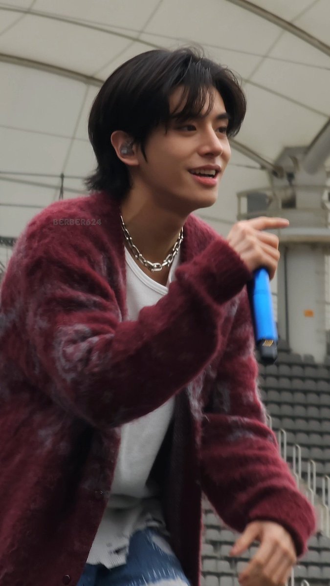 ทรงผมไม่มีผลกับพี่เจคจริงๆ สะใจว่ะ