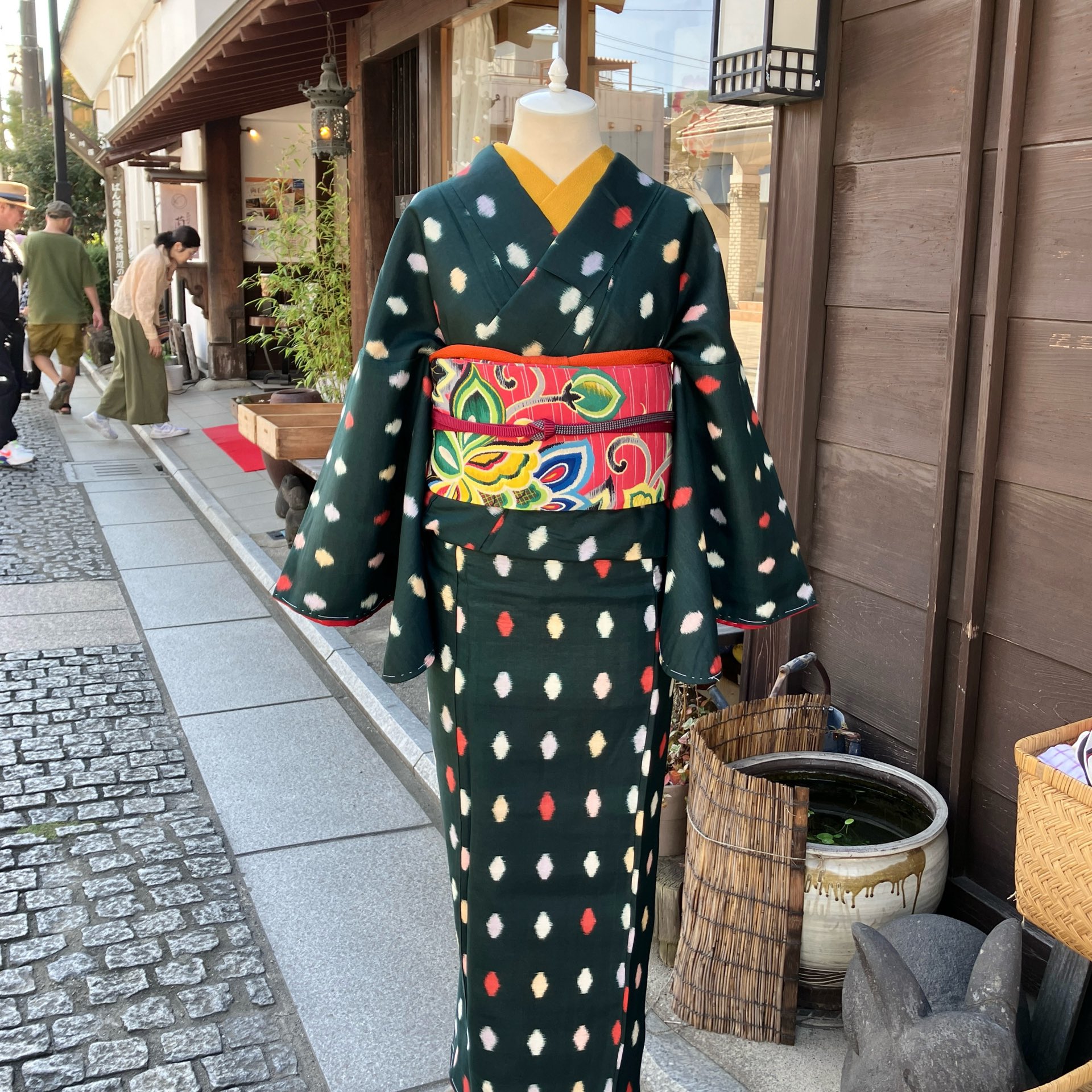 アンティーク銘仙着物 縞に絣 てひどい アンティーク銘仙着物 縞に絣 てひどい