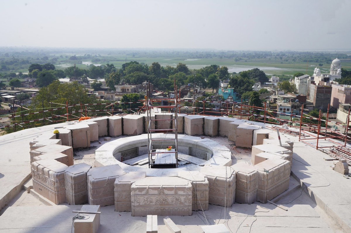 IndianSRJ's tweet photo. शुरू हुआ Ayodhya Ram Mandir के मुख्य शिखर का तूफानी निर्माण कार्य
Full video 👉 https://t.co/4IfbQydDGp
वेबसाइट पर पढ़ें : https://t.co/9iF8b9l03z
#RamMandir #AyodhyaRamMandir #RamMandirNirman #IndianSRJ https://t.co/rowjtDQkWj